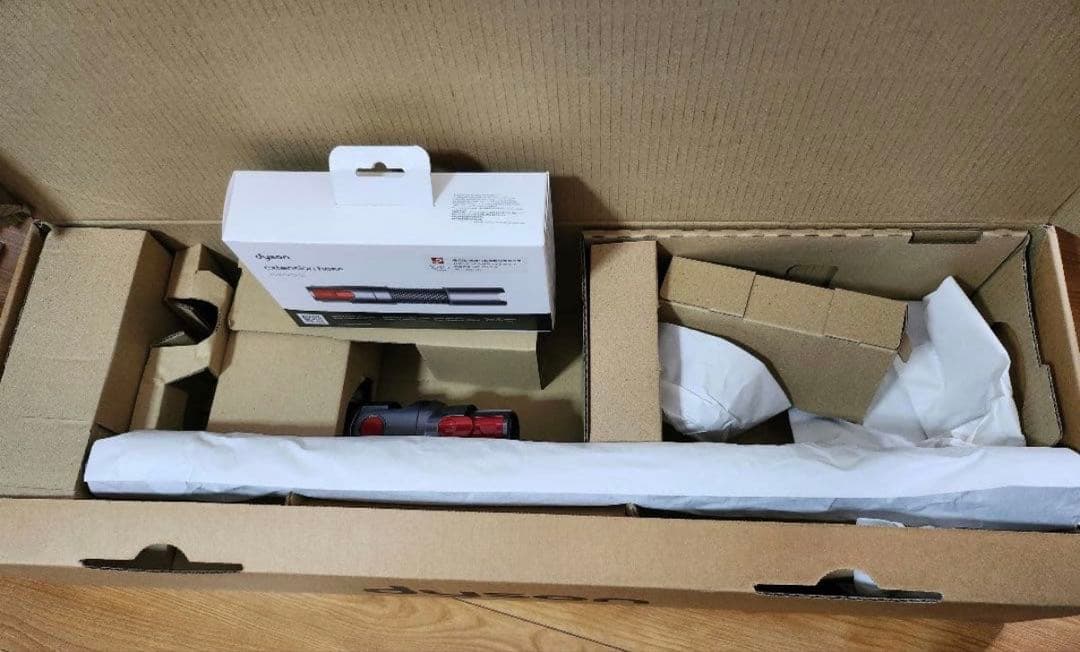 Dyson cyclone v10 スティッククリーナー 本体