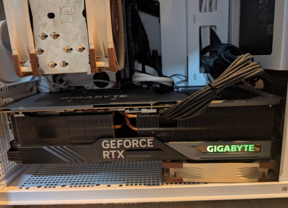 【中古】 Gigabyte GeForce RTX 4090 OC 箱なし