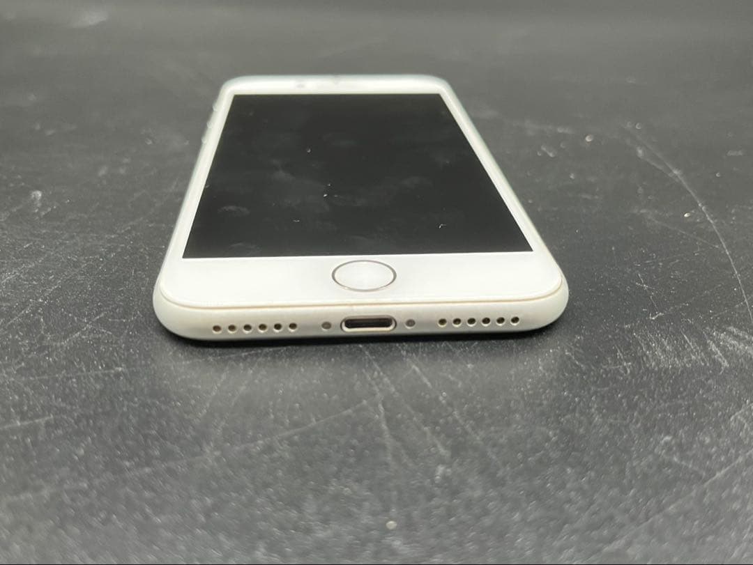 ◯iPhone8 MQ792J/A SIMフリー バッテリー最大容量82%