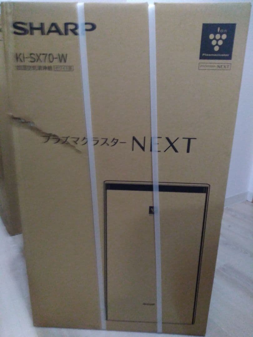 シャープ　加湿空気清浄機　KI-SX70-W 新品未開封ですが箱破れあり