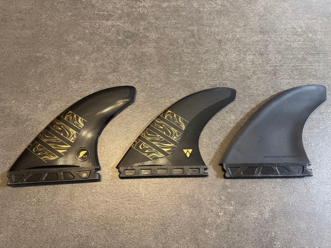 フューチャーフィン ALPHA Vector 3/2 ミディアム　トライフィン