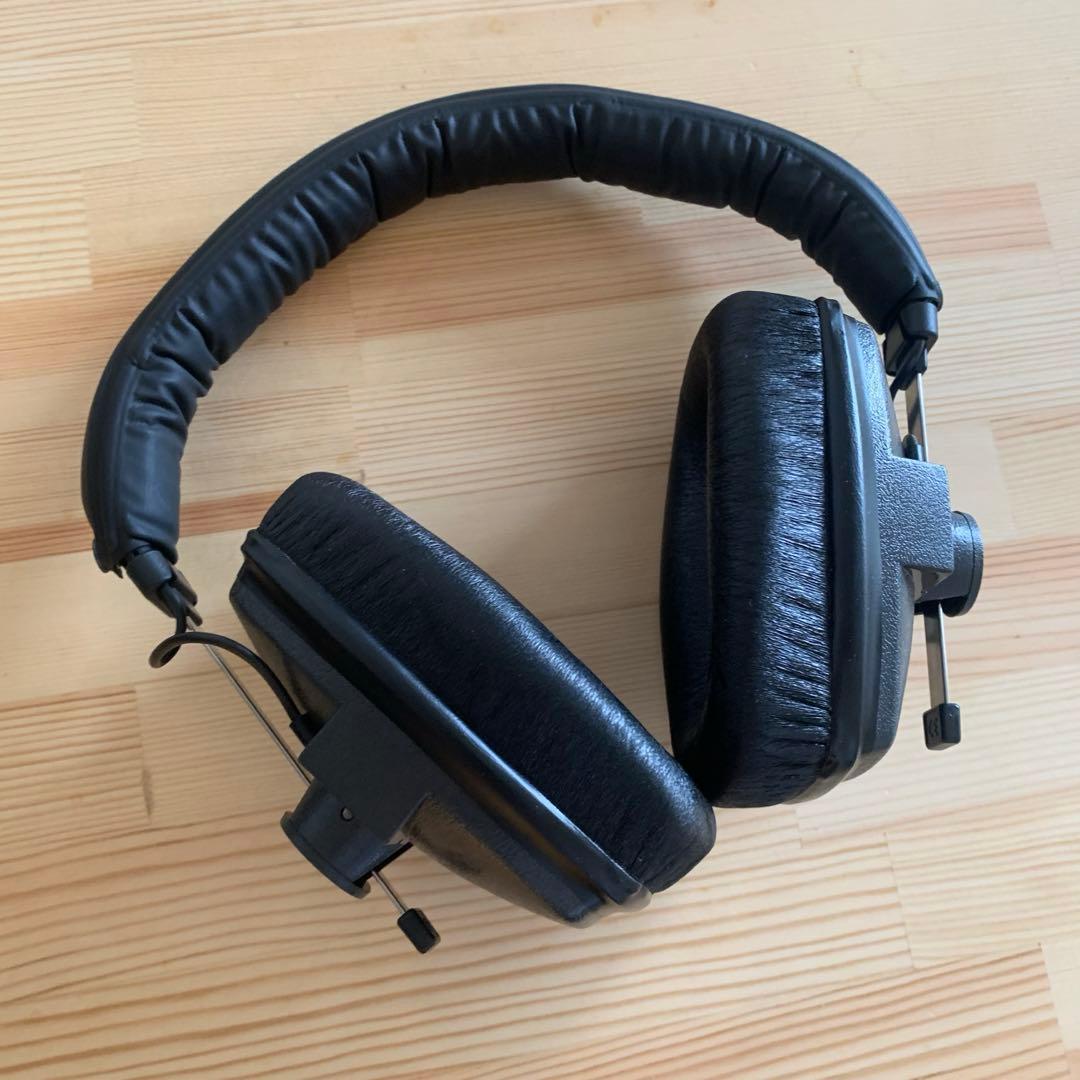 beyerdynamic DT150 250Ω ヘッドフォン 収納袋付き