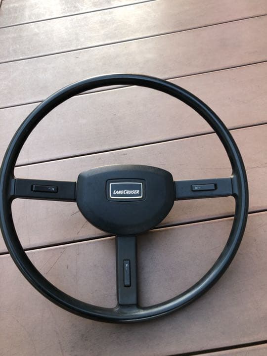 希少。純正トヨタランドクルーザーBJ44Vハンドル