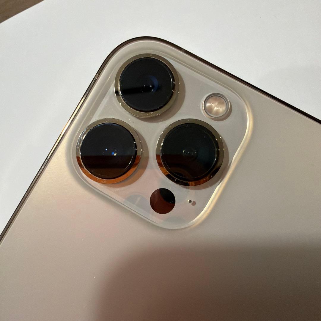 iPhone13 ProMax 256GB ゴールド SIMロックなし 美品