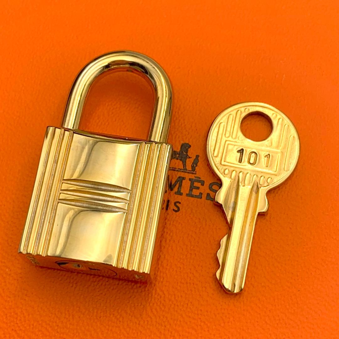 HERMES エルメス カデナ 101番 ゴールド 24Kメッキ 鍵付き 南京錠