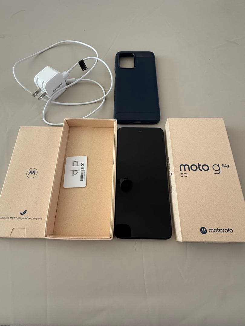 Motorola moto g64y 5G 本体 充電器、ケース付き