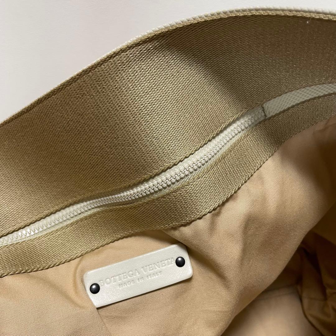 《極美品》ボッテガヴェネタ ナイロン×レザー ハンドバッグ ベージュ系