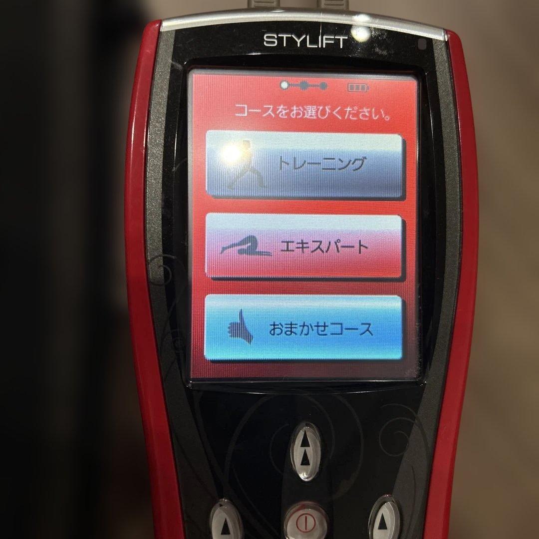 【美品】伊藤超短波　1台の価格で2台STYLIFT ボディ・フェイスケアデバイス