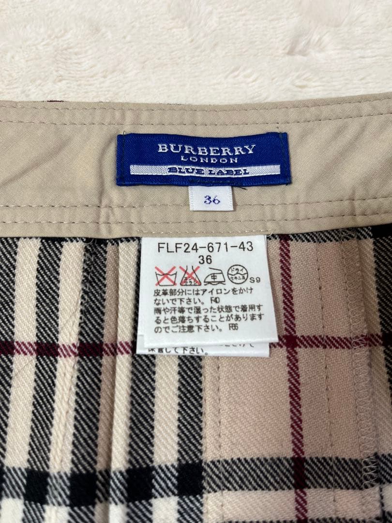 バーバリーブルーレーベル　ノバチェック　ミニスカート　ベルト　プリーツ
