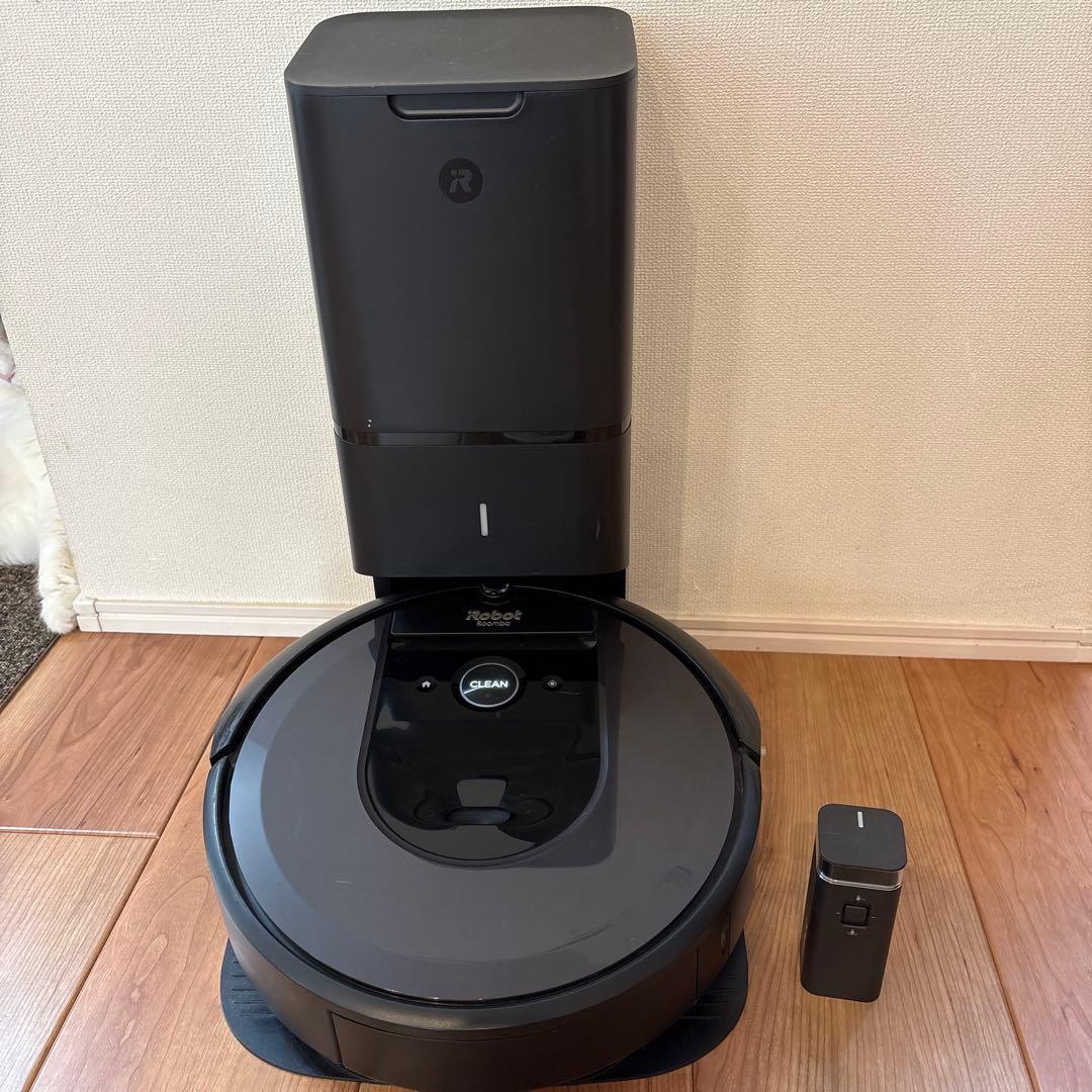 iRobot Roomba i7 本体