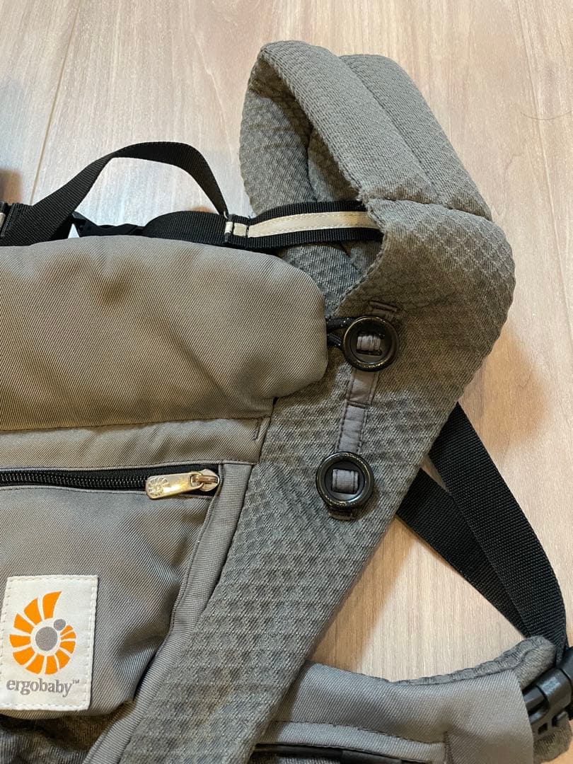 エルゴベビー　OMII breeze All-in-One