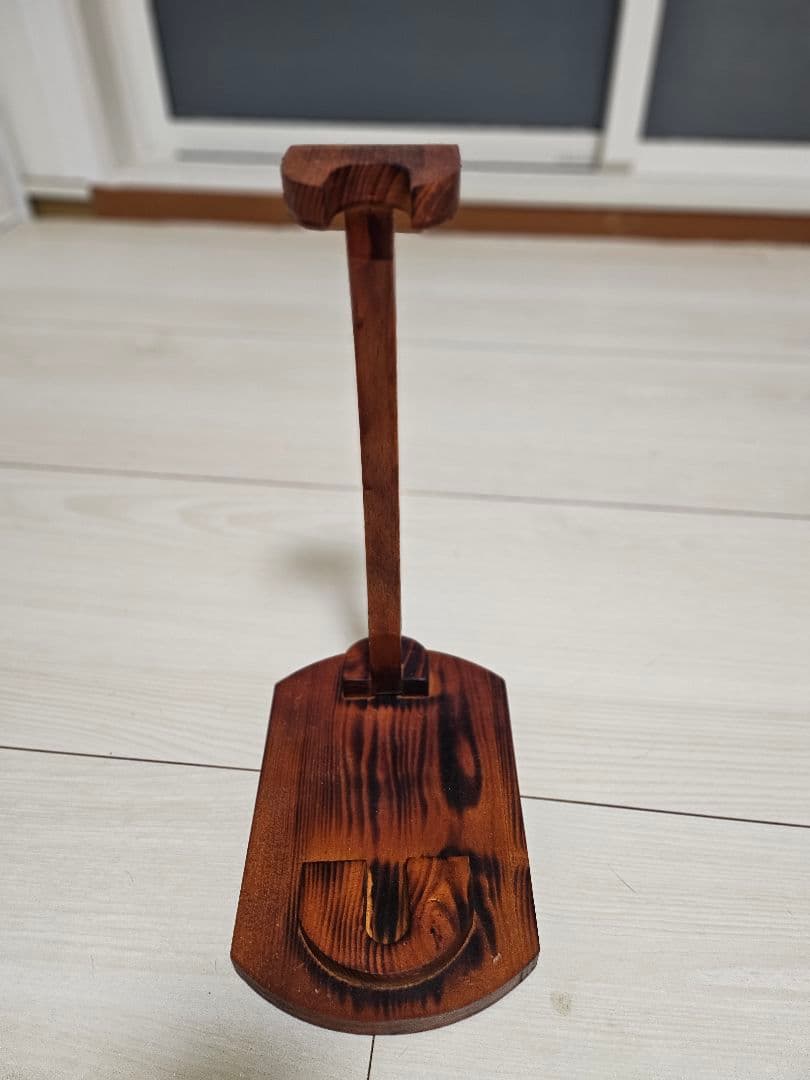 ミニマム三線本体 木製 ヘビ柄装飾 3弦 スタンド付き
