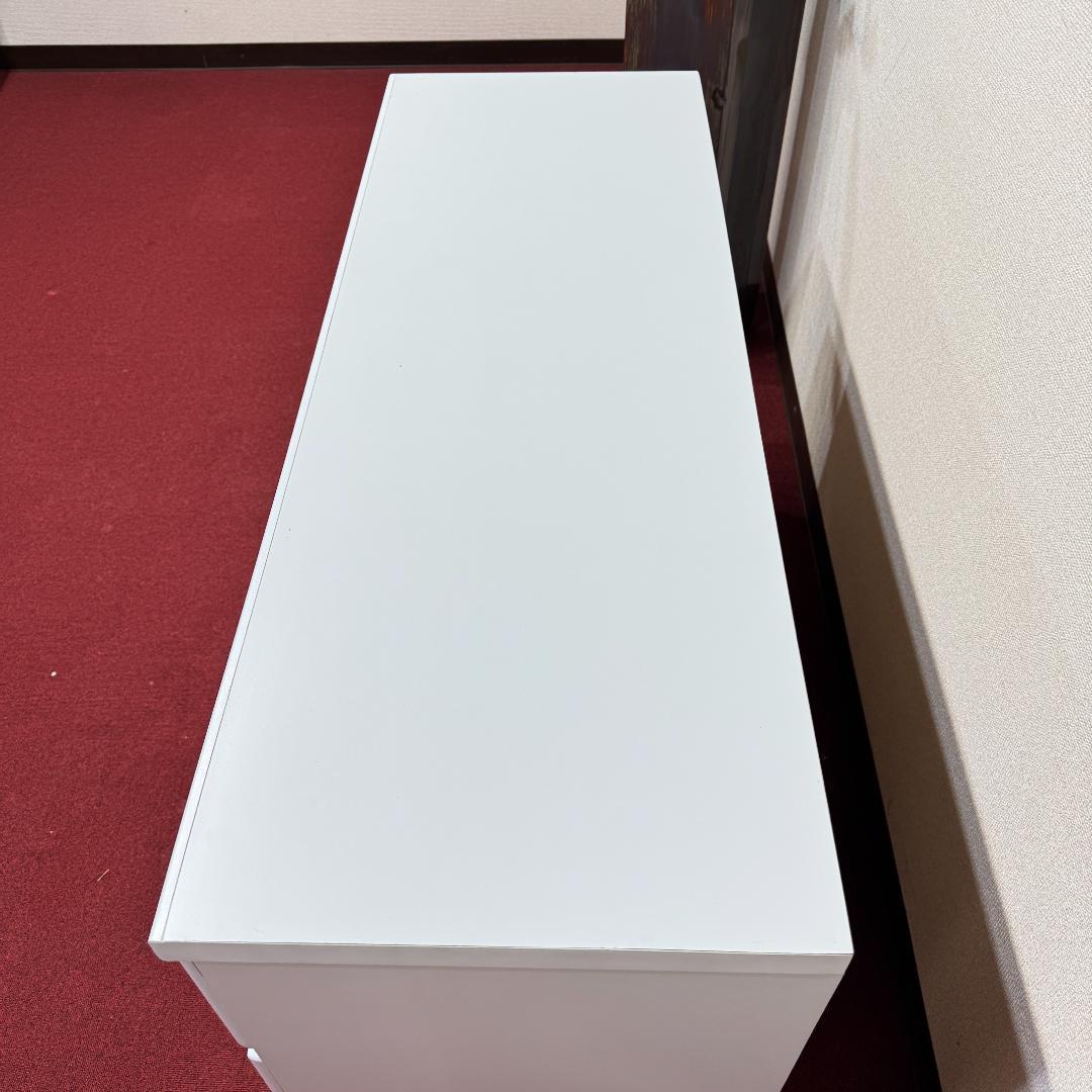 超美品　白いワイドチェスト３段　収納　タンス　幅1190ｍｍ