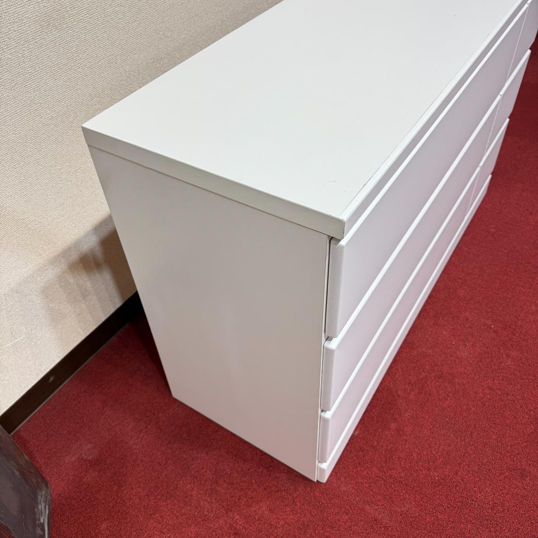 超美品　白いワイドチェスト３段　収納　タンス　幅1190ｍｍ