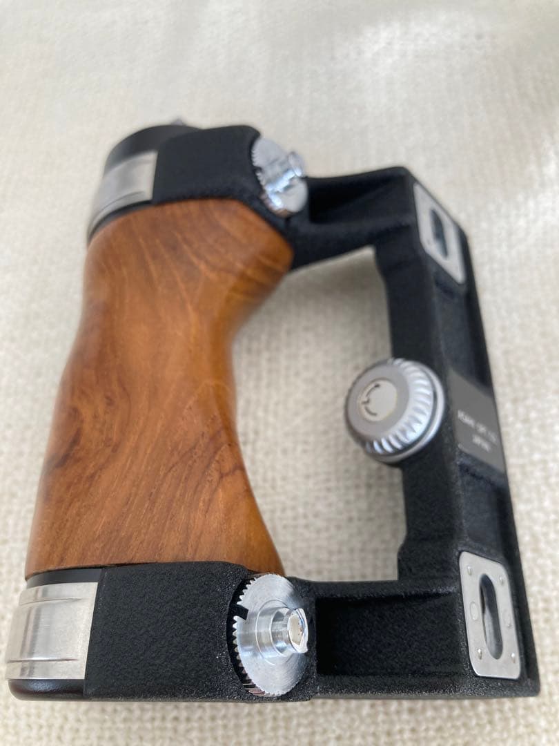 ペンタックス67用グリップ