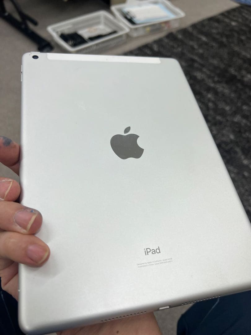 Apple iPad第7世代32Gb Bypass バイパス品　バッテリー99%