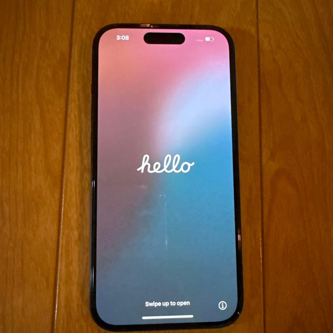 Apple iPhone 15ミッドナイト