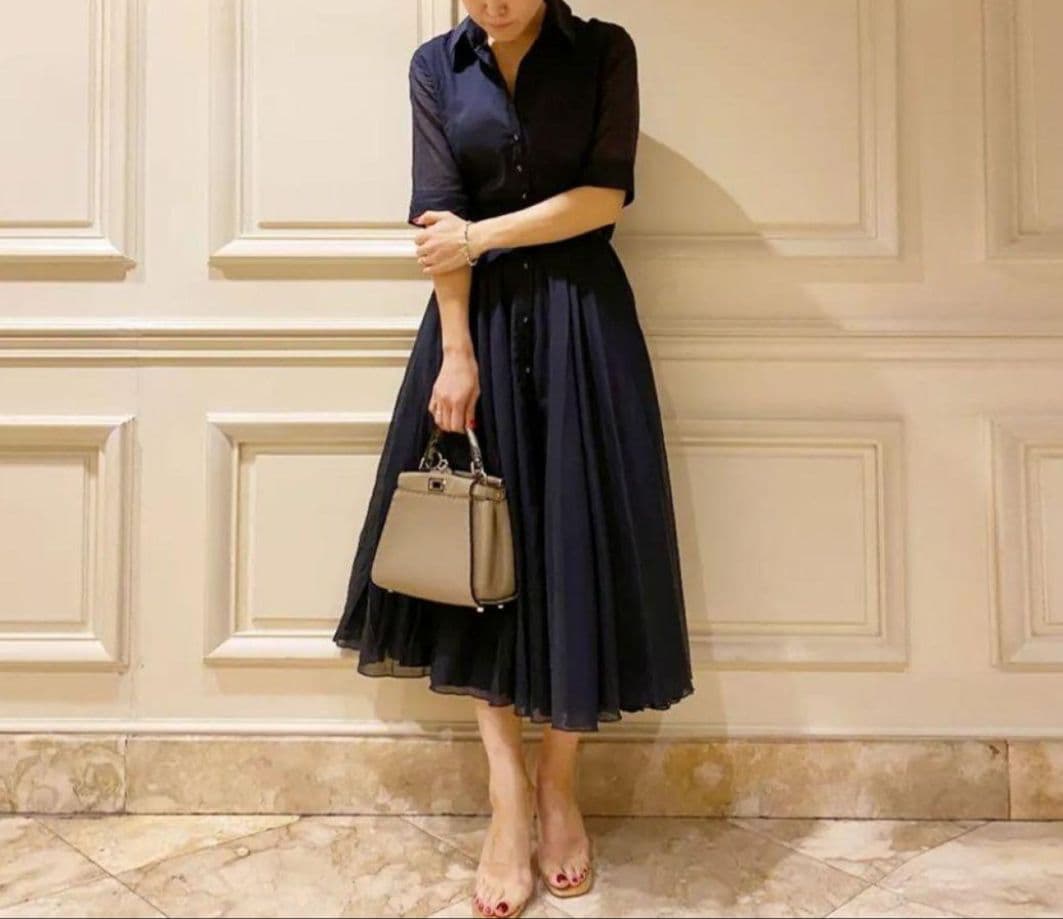 JENNE ジェンヌ　オードリールックエアリーワンピース フレア M ネイビー