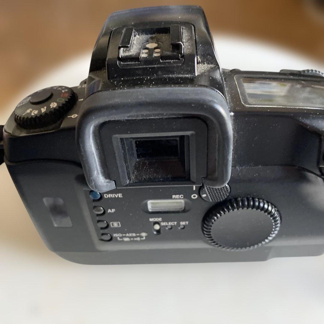 ブラック 一眼レフカメラ 28-105mmレンズ付き