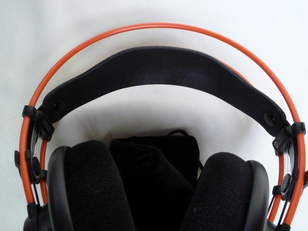 ヘッドホン AKG K712 Pro