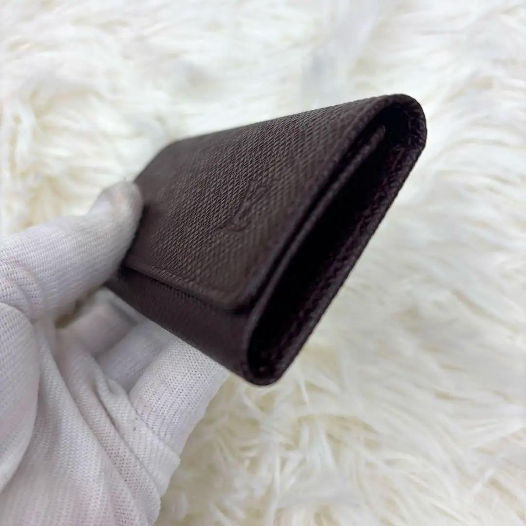 未使用級！ ルイヴィトン タイガ ミュルティクレ4 M30526 キーケース