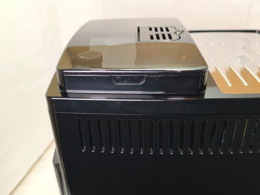 デロンギマグニフィカS コンパクト全自動コーヒーマシン ECAM23120B 2