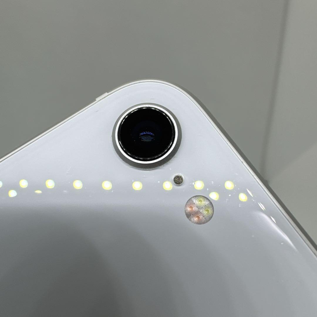 iPhoneSE 第2世代 SE2 128GB SIMフリー 白 ホワイト 本体