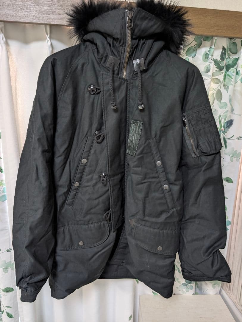 お*ん様 AVIREX TYPE N-3B ブラックミリタリージャケット　L