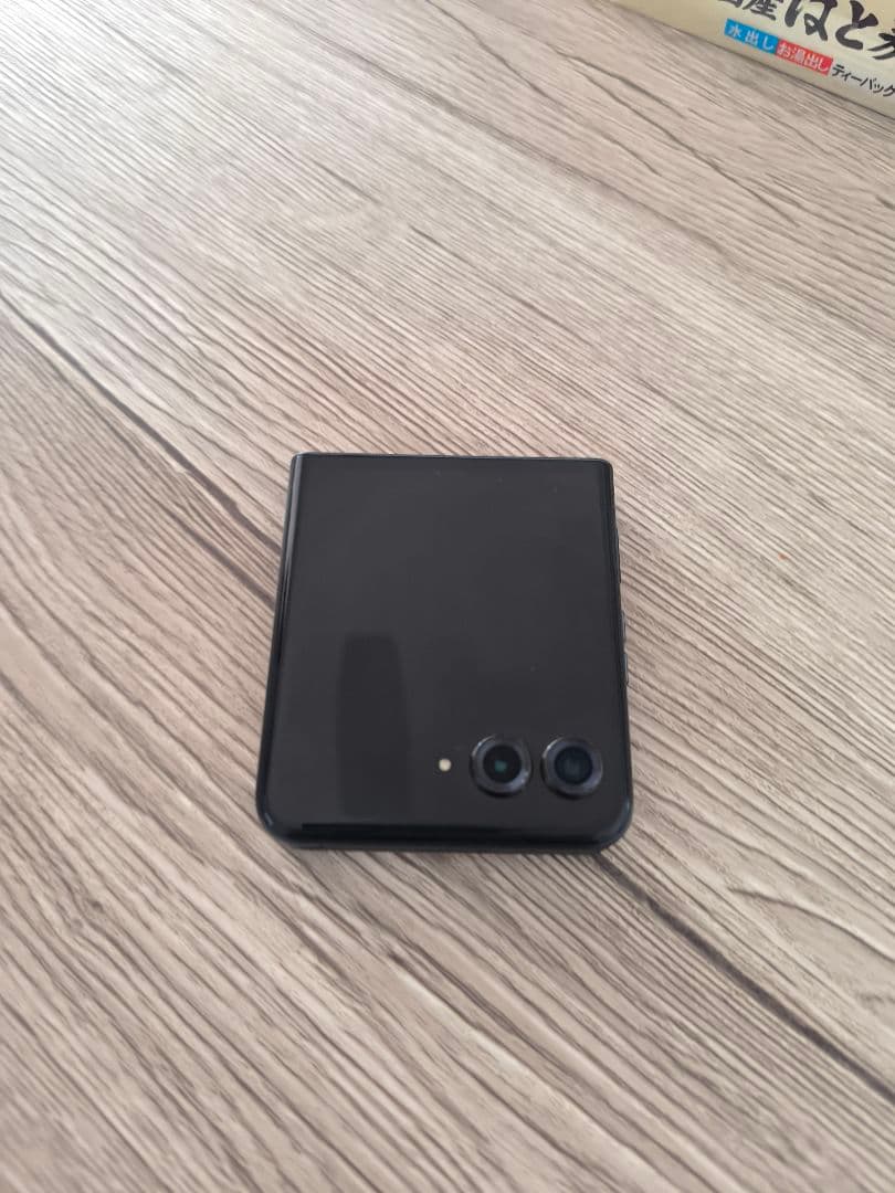 k*h様 motorola razr 50 ultra