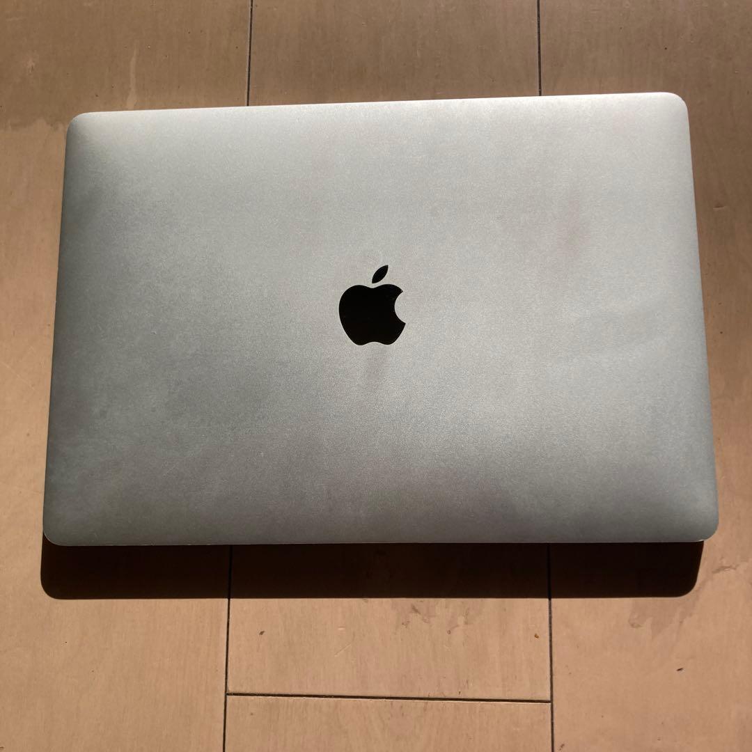 13インチ MacBook Air シルバー