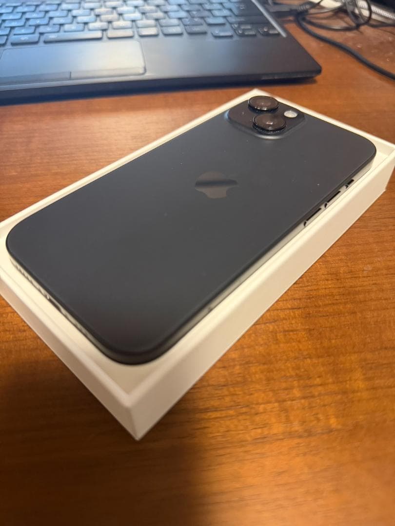 iPhone15 128GB SIMフリー ブラック　美品