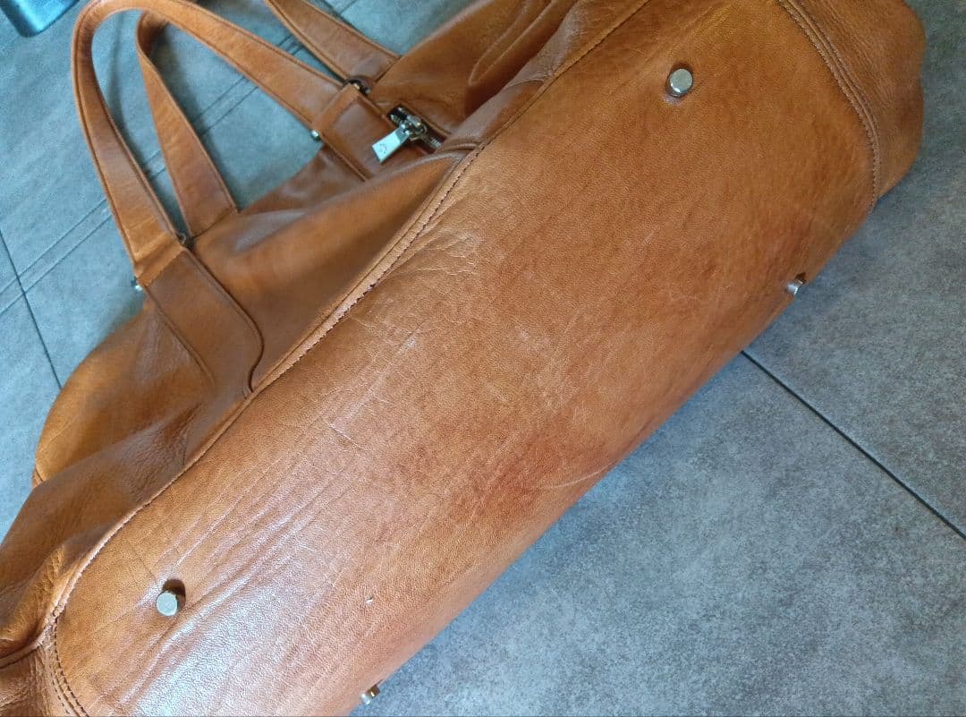 純国産　人気のaniary ボストンバッグ レザー ブラウンキャメル色