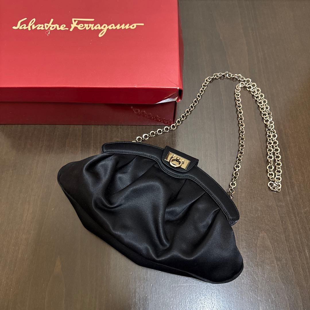 Salvatore Ferragamo ブラックパーティーバッグ