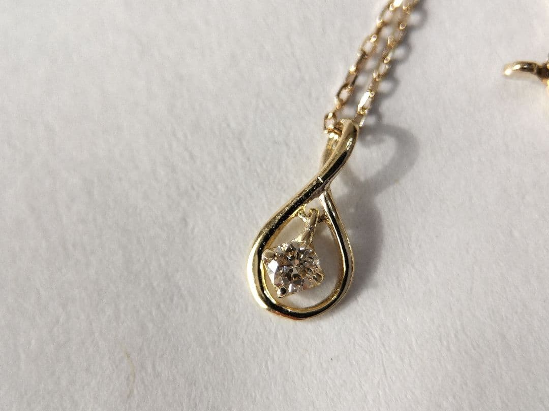 エステール　k10YG ダイヤモンドネックレス