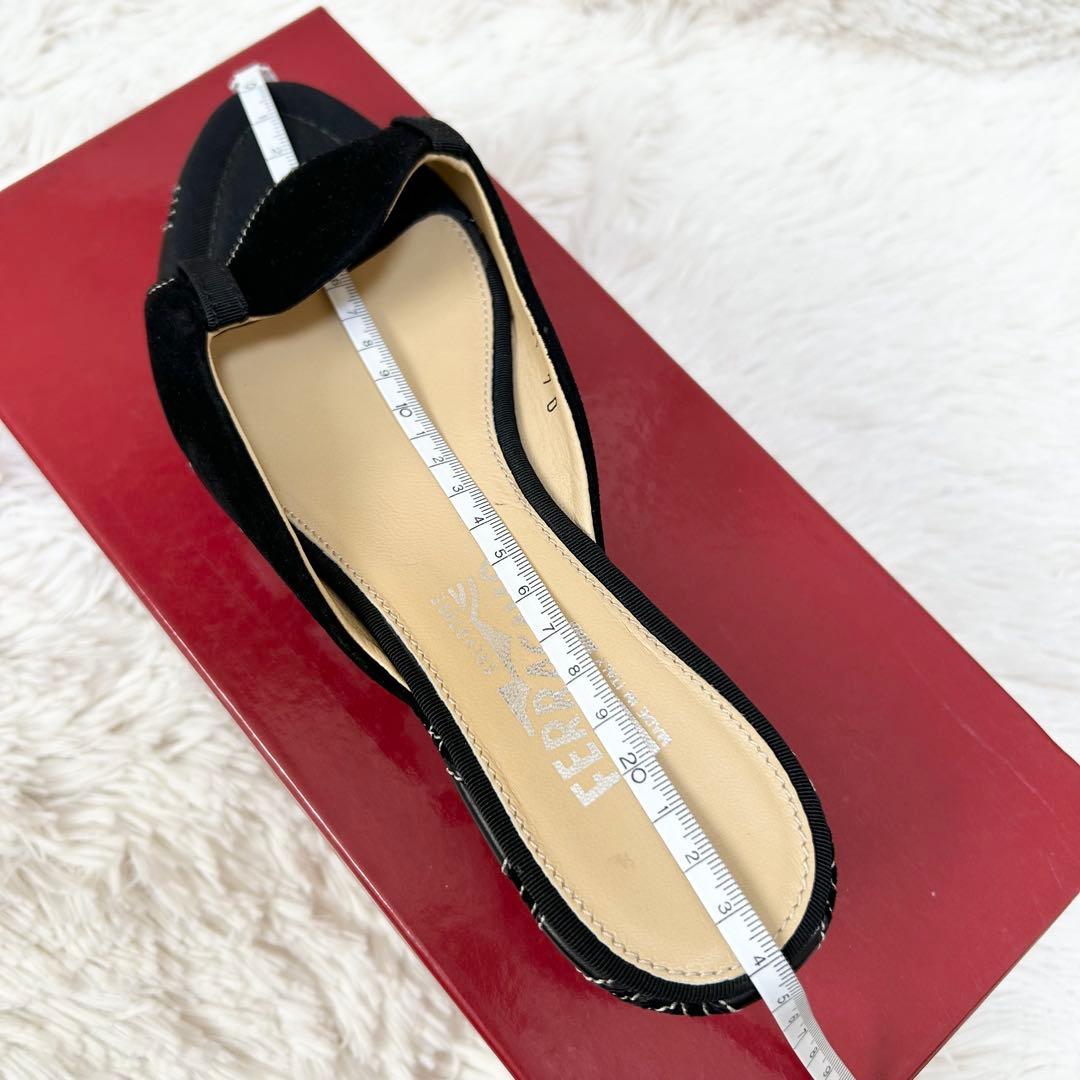 【未使用】Salvatore Ferragamo フェラガモ サンダル