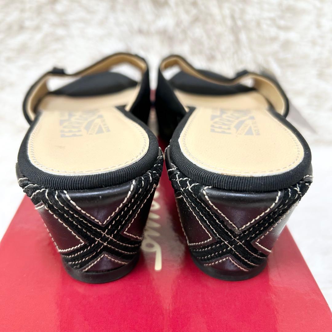 【未使用】Salvatore Ferragamo フェラガモ サンダル