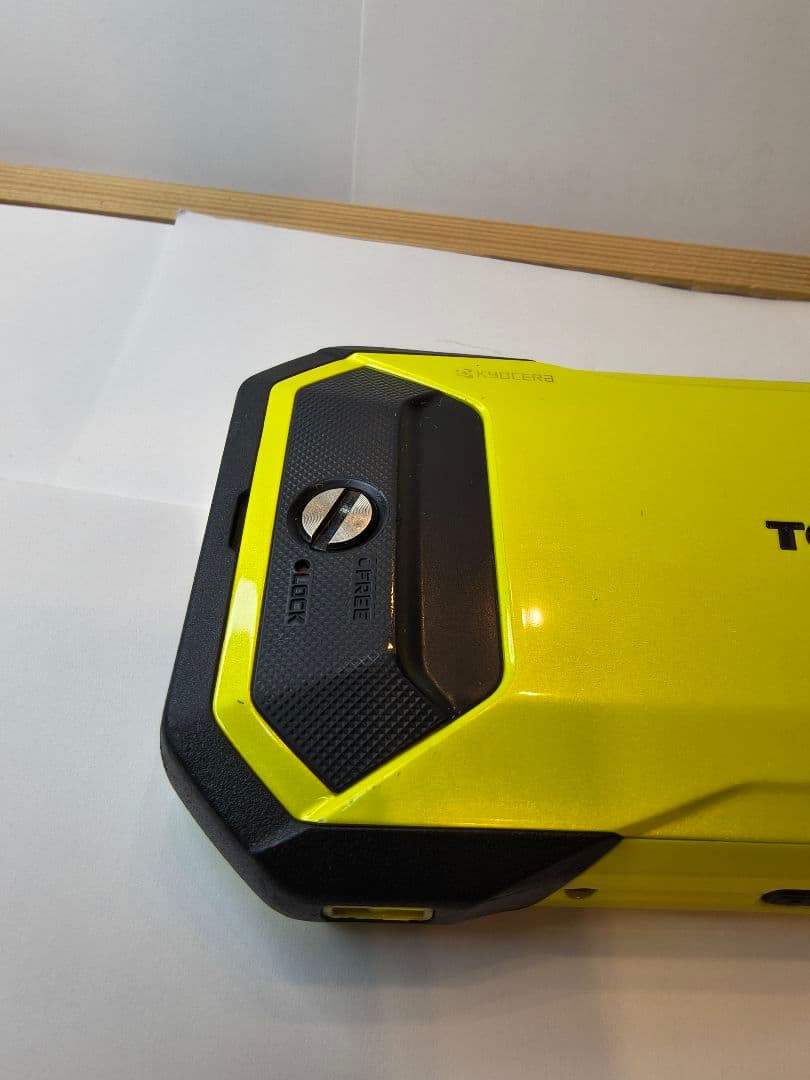 【au/UQ】TORQUE　5G イエロー　128G