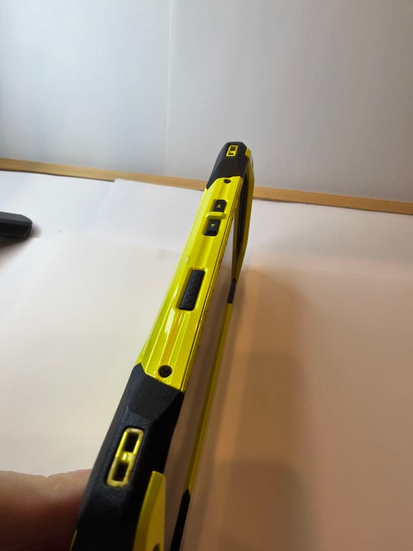 【au/UQ】TORQUE　5G イエロー　128G