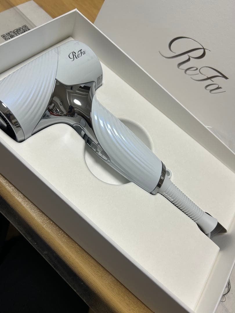 ReFa ホワイト ヘアドライヤー　SE