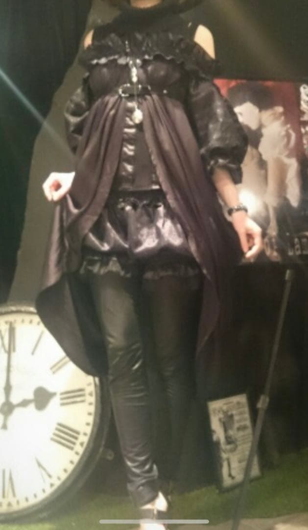 alice auaa レザーブラ