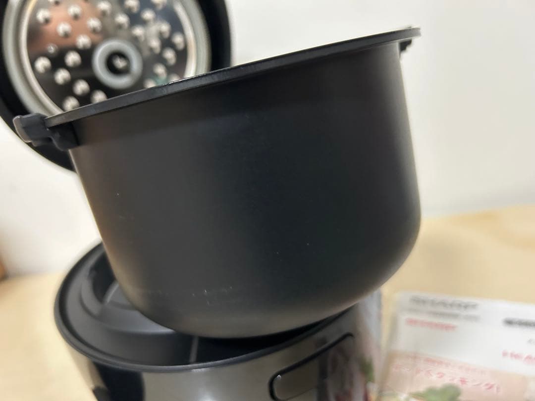 【美品】 23年製 ヘルシオ ホットクック KN-HW 10G SHARP