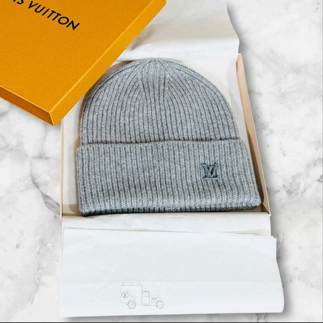 未使用　ルイヴィトン　ニット帽　ビーニー　カシミア100 グレー　ロゴ　メンズ