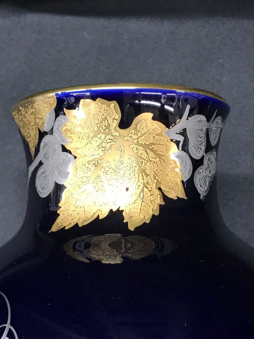 【経年保管品】大倉陶園　瑠璃金触葡萄　花瓶　フラワーベース　瑠璃　葡萄