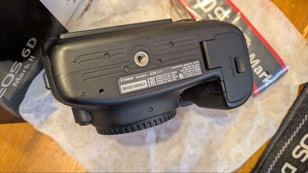 Canon EOS 6D Mark II ボディ