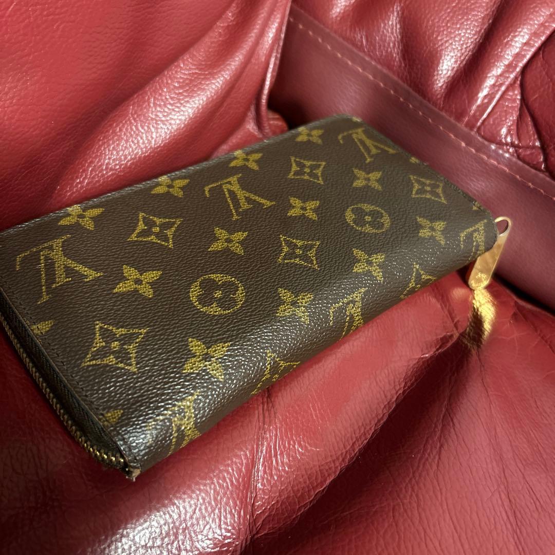 k*o様 現行モデル！ルイヴィトン モノグラム ジッピーウォレット