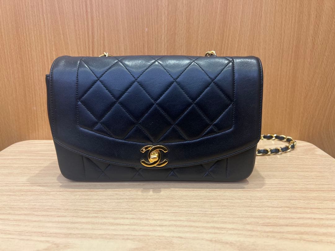 鑑定済CHANEL マトラッセ ラム チェーンショルダー ブラック ゴールド金具