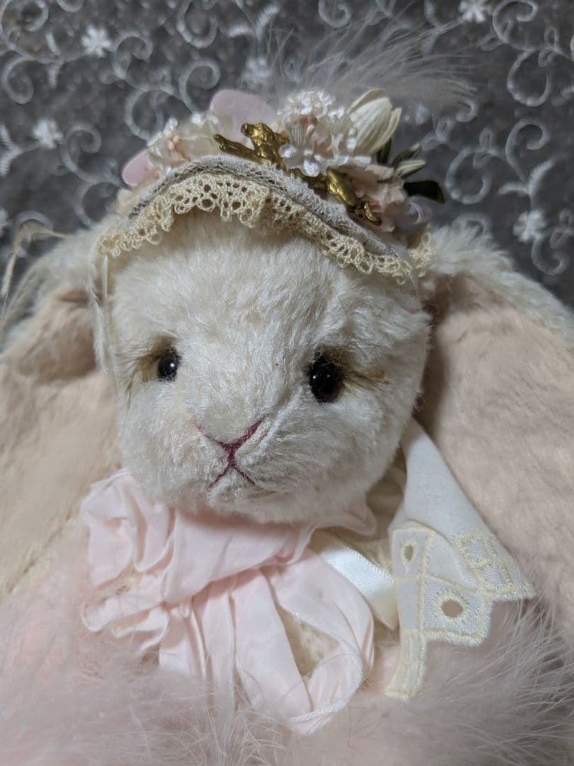 海外アーティスト垂れ耳ラビット