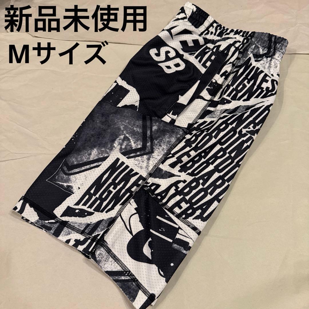 NIKE SB 新品未使用 総柄プリント ショートパンツ(ブラック/M)