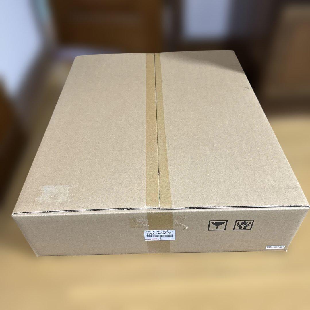 こころ。ヴェルファイア用、純正後席モニターのフィッティングキット