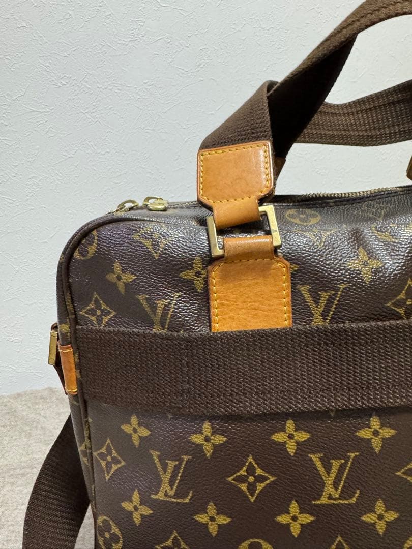 Louis Vuitton モノグラム ショルダーバッグ サック ボスホール